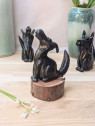 Loup en céramique modelé à la main